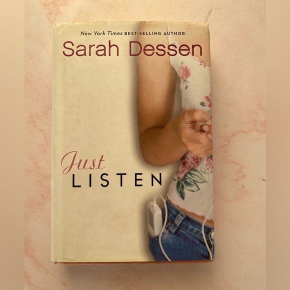 Just Listen by Sarah Dessen Book - Picture 1 of 5